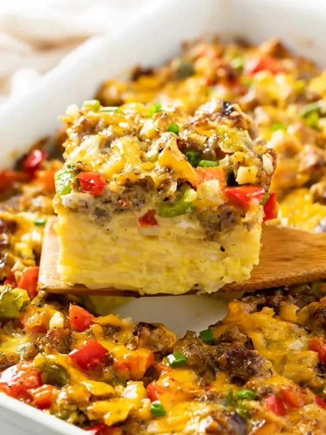 Best Breakfast Casserole (Hash Browns & Eggs)