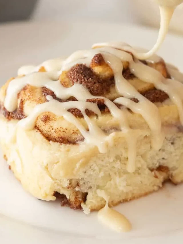 Perfect Cinnamon Roll Icing