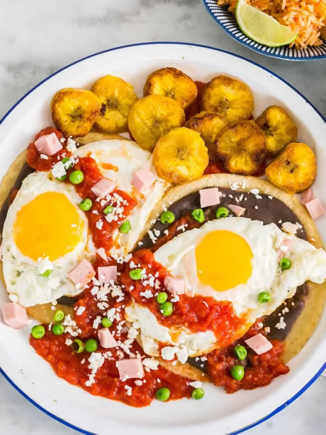 Easy Huevos Motuleños Recipe