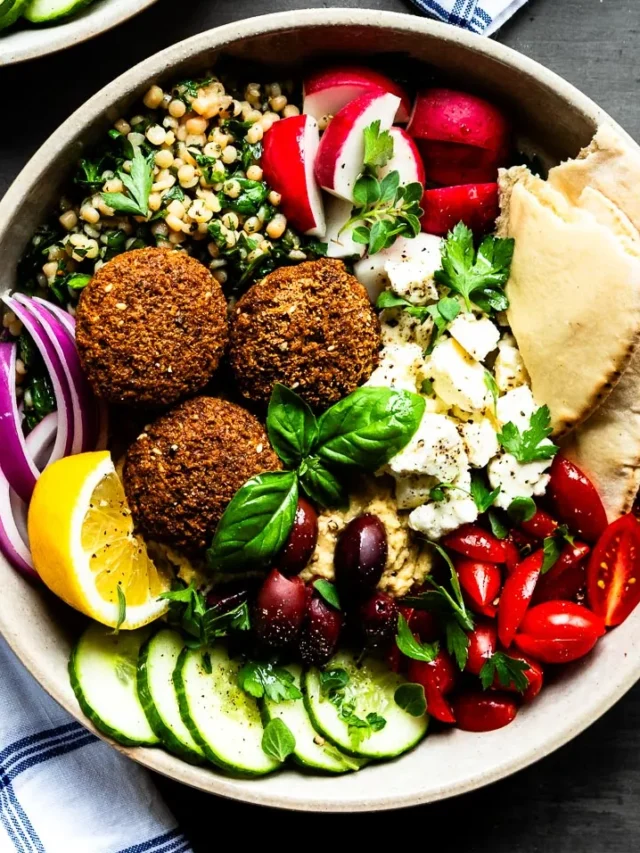 6 Mediterranean Diet Grain Bowls for Lunch